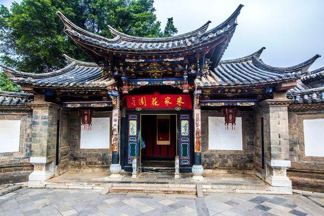 云南建水古城一座依然活着的古城,云南建水古城景点介绍