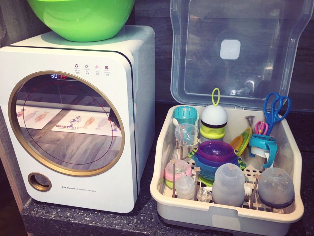 婴儿奶瓶可以放消毒碗柜消毒吗,奶瓶是水煮消毒好还是蒸汽消毒好