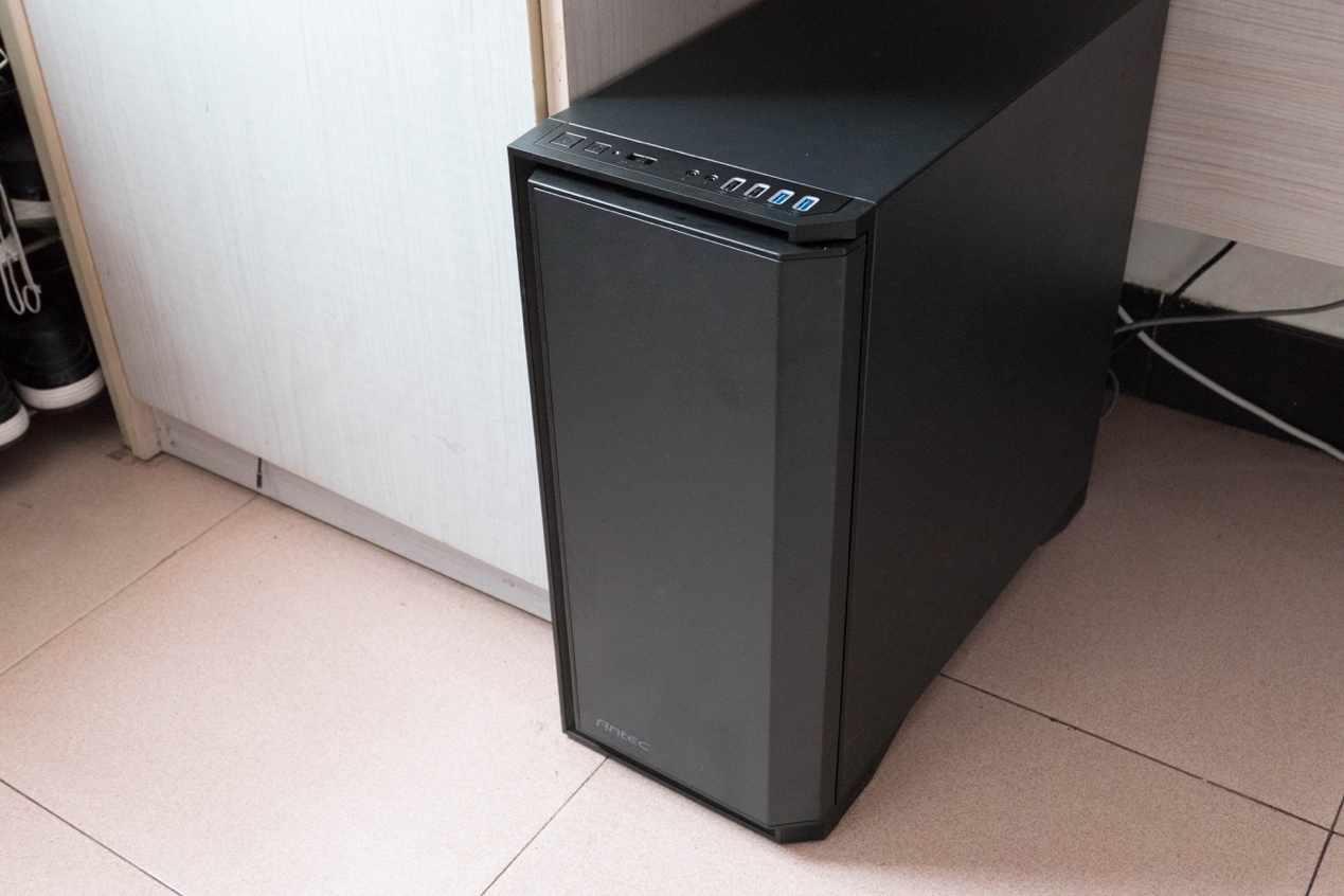 不负精英之名北通宙斯精英版手柄,北通宙斯精英手柄体感瞄准