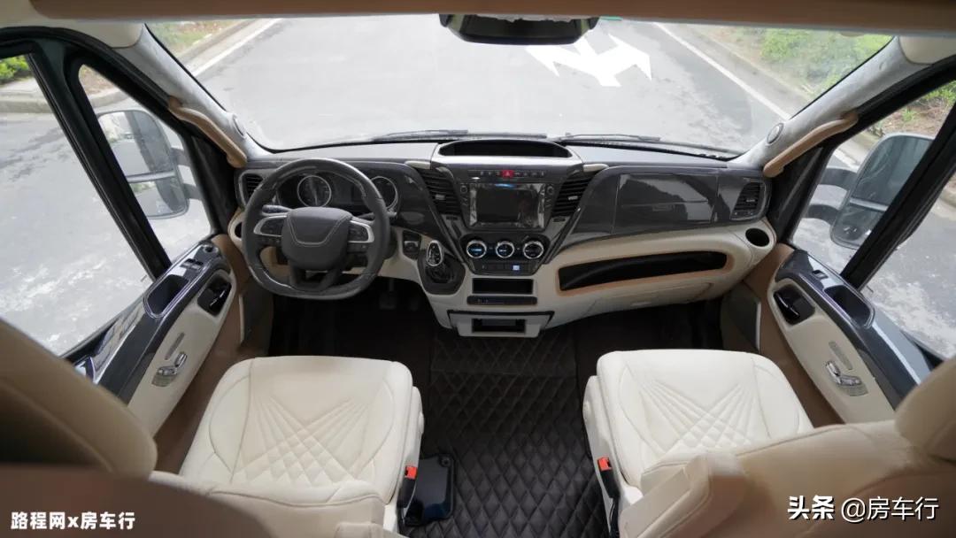 持久续航+超大独立厨卫区，新款霍夫勒启翔后全拓房车