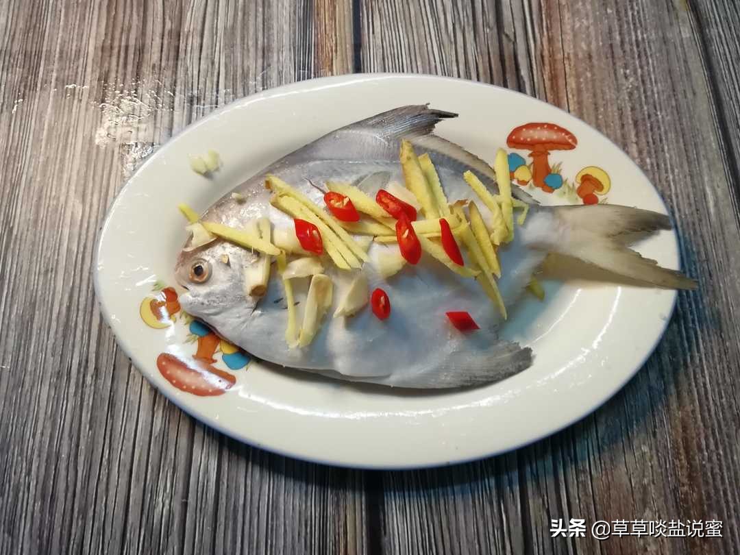 清蒸银鲳鱼各种做法,清蒸鲳鱼的最佳吃法