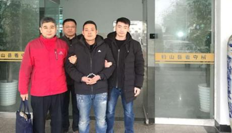 开赌博盘给朋友玩被抓判几年,开赌博平台被抓每天进账上千万