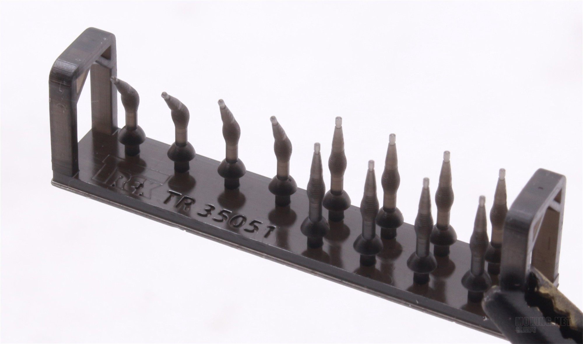 MENG,SS-018-1/35以色列“雌虎”重型装甲运输车-简介与开盒