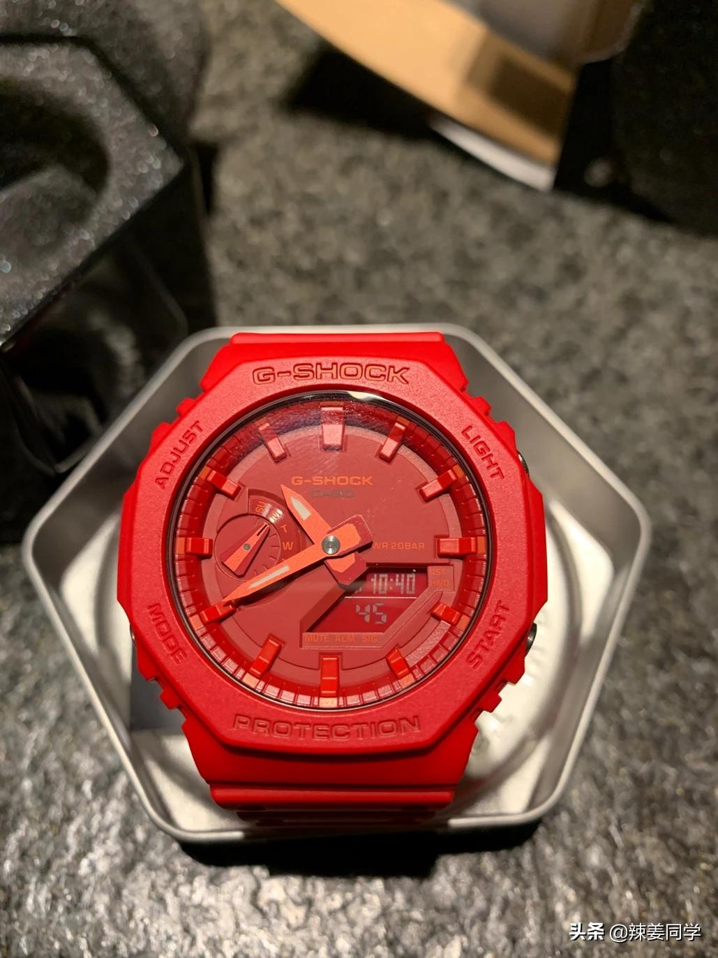 卡西欧皇家橡树纯黑款,卡西欧皇家橡树红色