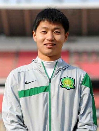 前国安名将中甲*薪讨**！评论区翻车，球迷怒斥：踢假球有脸要钱？