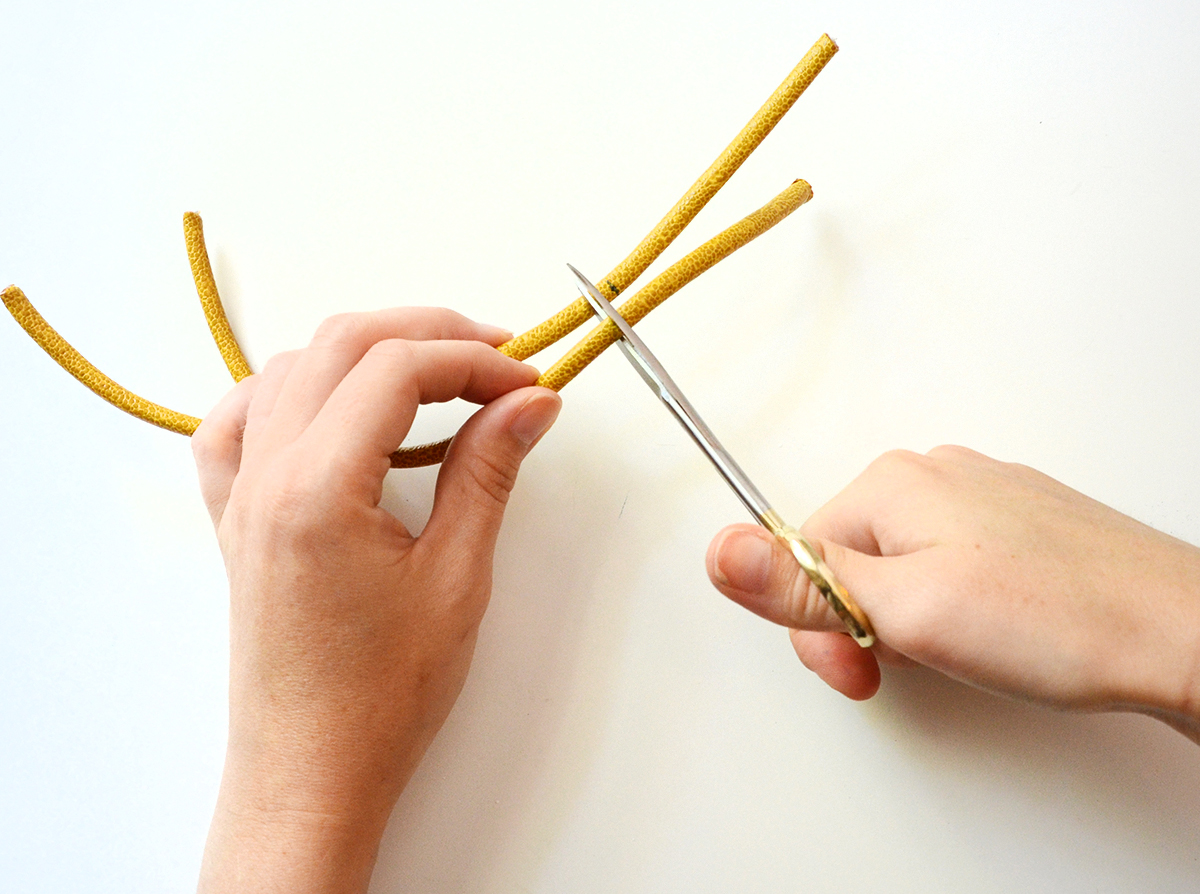 用绳怎么做简单手镯,手绳手镯各种编法视频