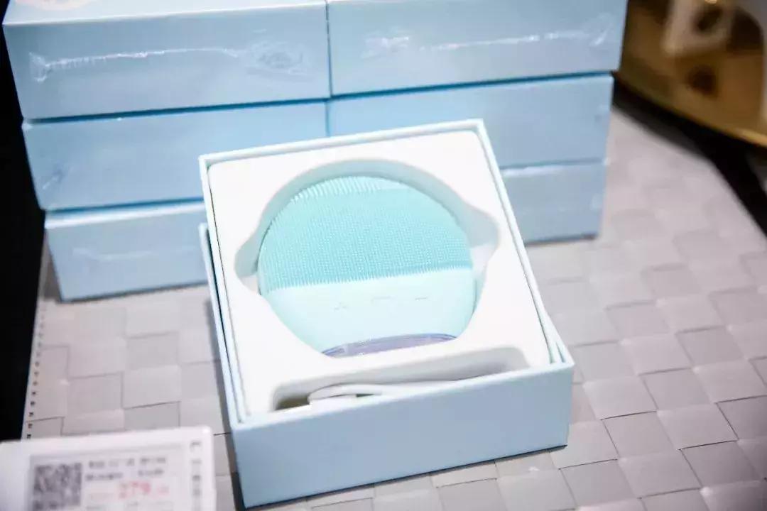 西湖边“空降”3000+好物！全国首家网易考拉旗舰店来啦，冲鸭！