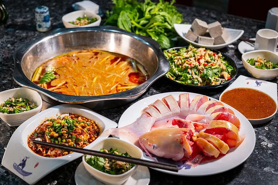 人气烤鱼店推荐39.9烤鱼双人餐,烤鱼钜惠