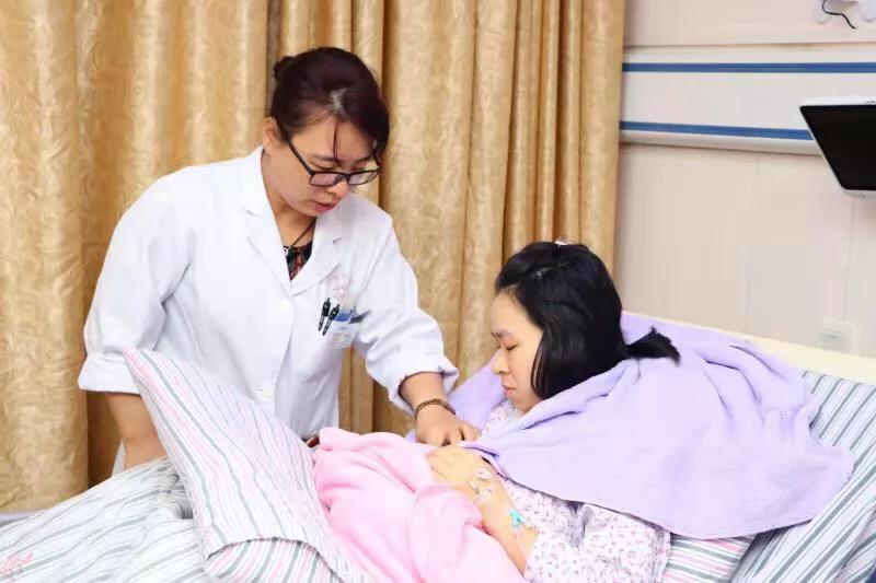 深圳健安医院创新医疗模式,生孩子实施打分付费,产妇说了算