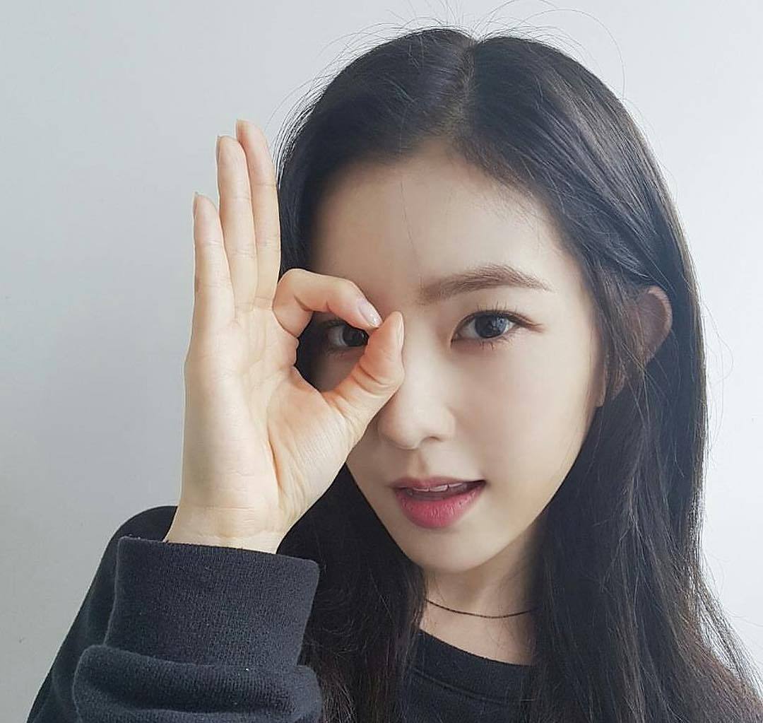 裴珠泫单眼皮妆容,裴珠泫素颜与化妆