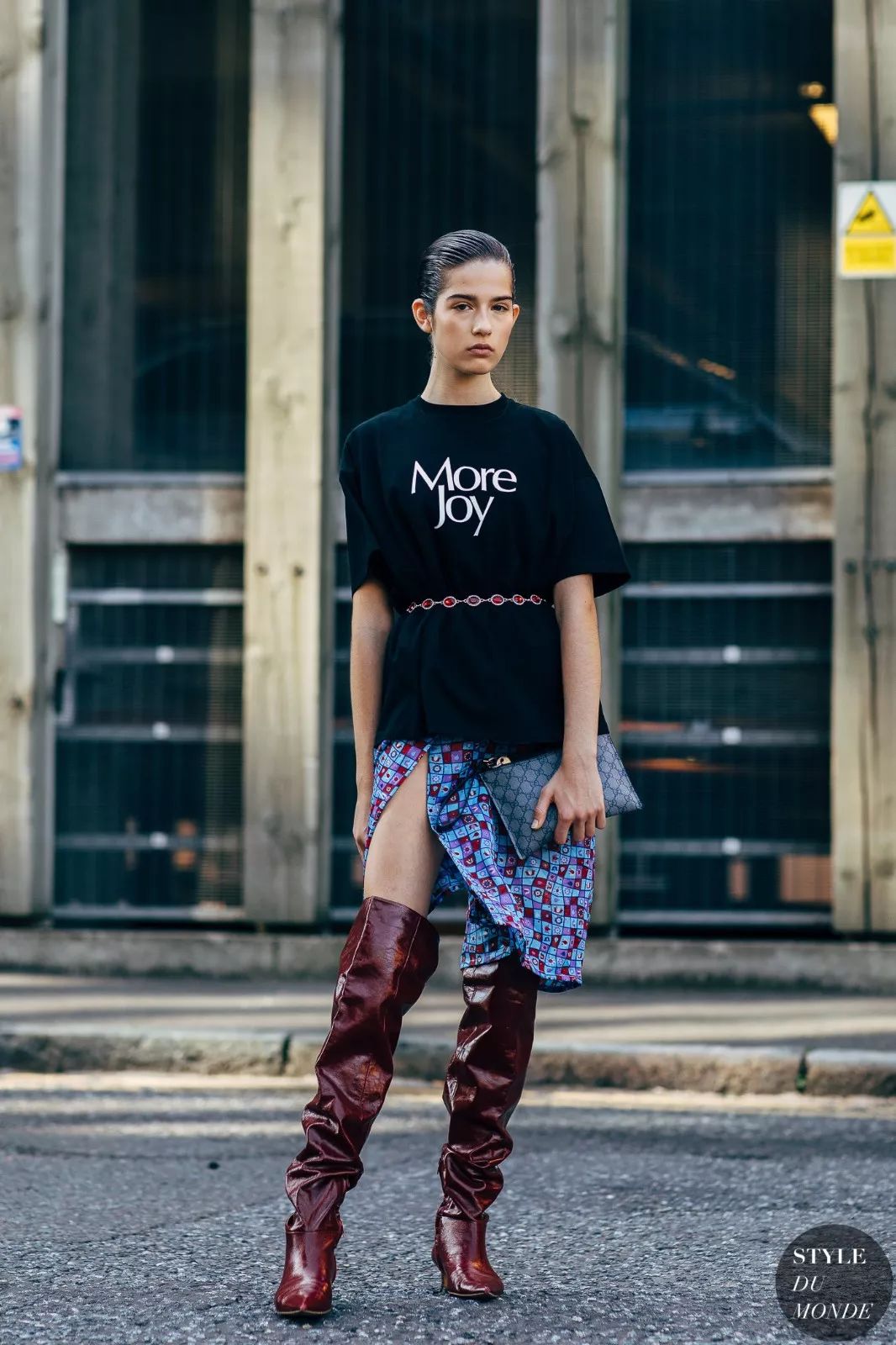 穿上长筒靴，拥有逆天长腿的同时还可以跟秋裤saybyebye