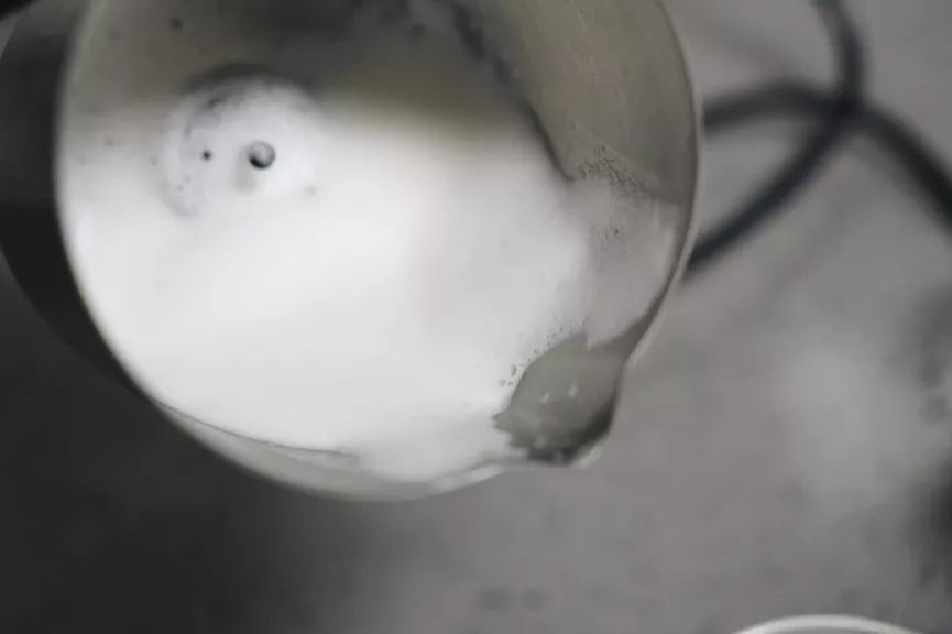 胶囊咖啡机哪款最好,想买咖啡机买便宜的还是贵的好