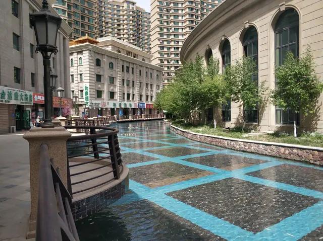 绿地城二期绿化乌鲁木齐,乌鲁木齐中海万锦公馆绿化环境