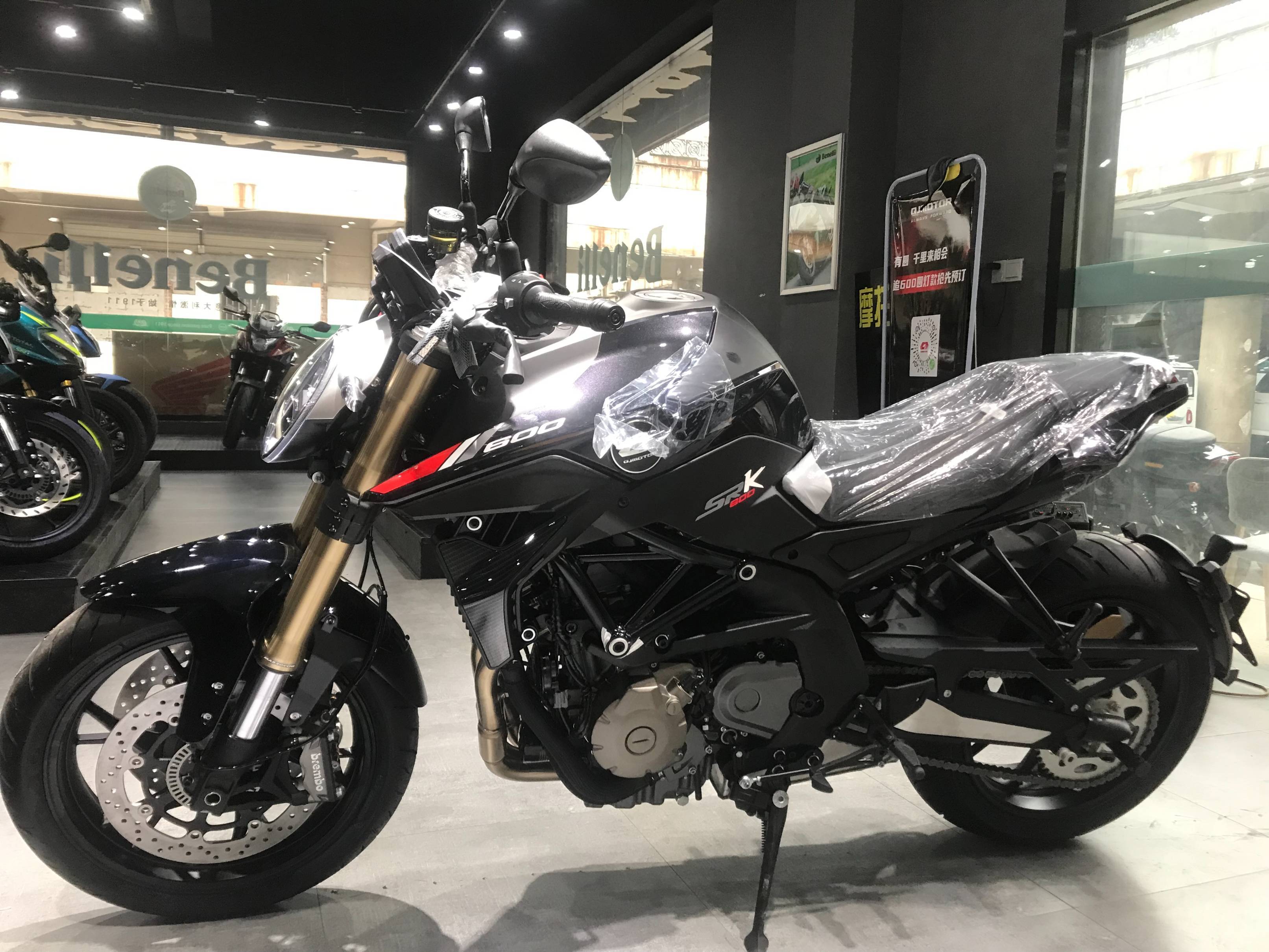 qjmotor600圆灯评测,qjmotor600圆灯版