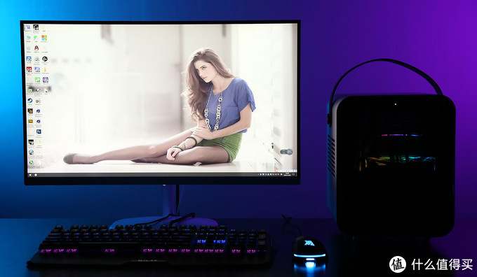 一台可以玩大型游戏的主机,可以拎起来的电脑主机