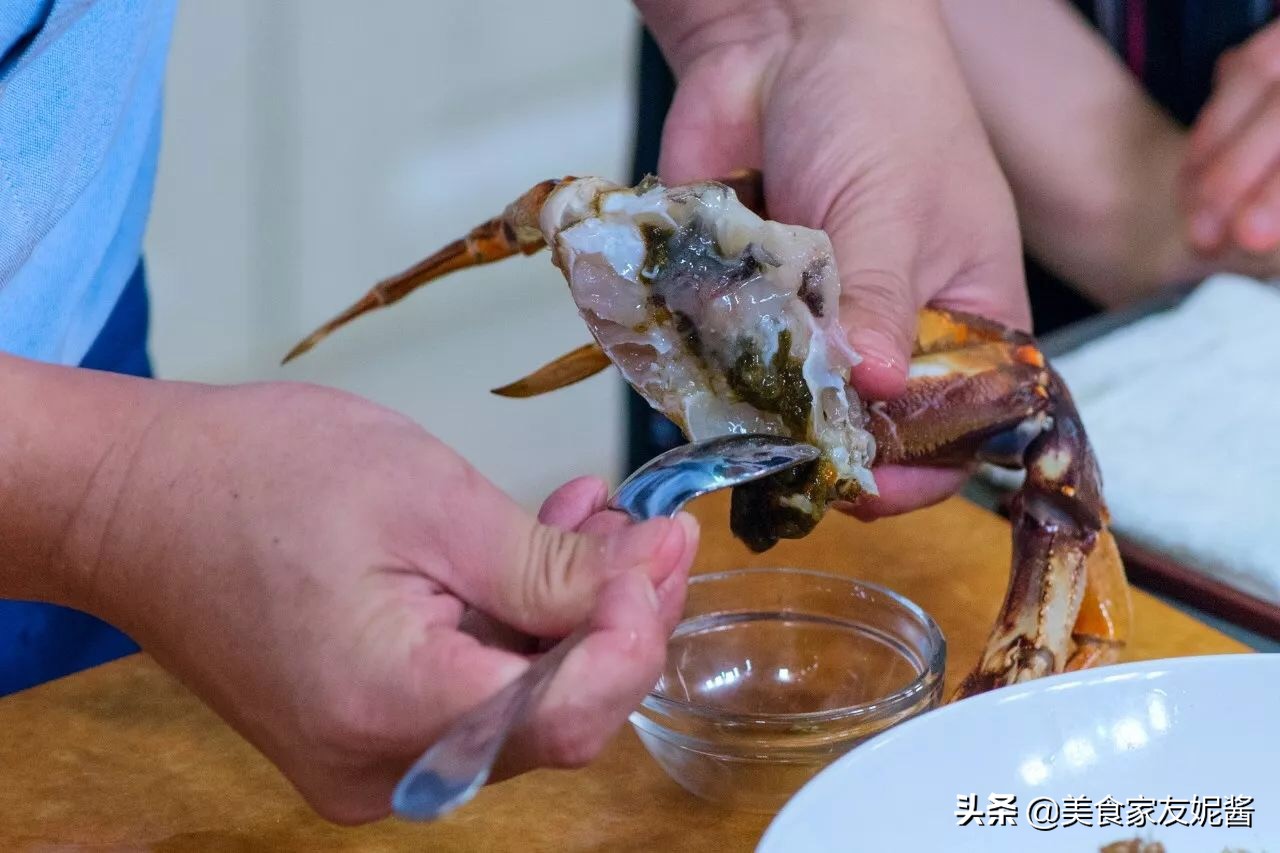 怎么样做香酥蟹,葱姜爆蟹教程