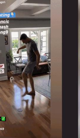 球星颠卫生纸挑战,东契奇崴脚瞬间