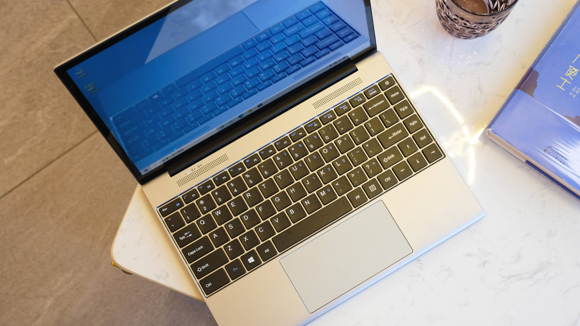 surface和普通笔记本对比,笔记本和surface买哪个版本好