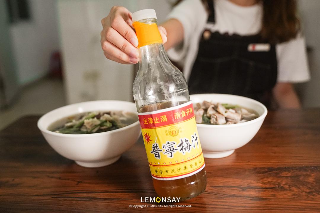 藏在水库的“阿姨街”,人均20块胖成猪