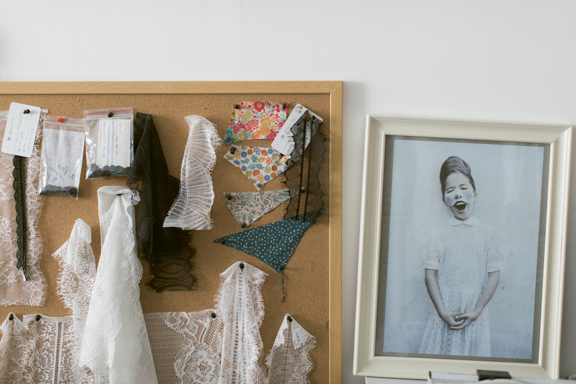 从翻译成名到赴纽约学服装设计53岁的她开淘宝店卖内衣