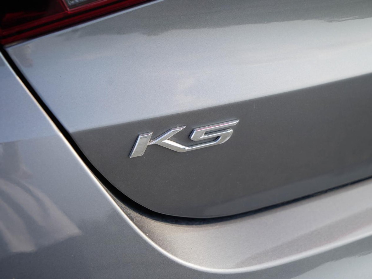 新款起亚k5凯酷安全性怎么样,起亚k52014款2.0latluxury