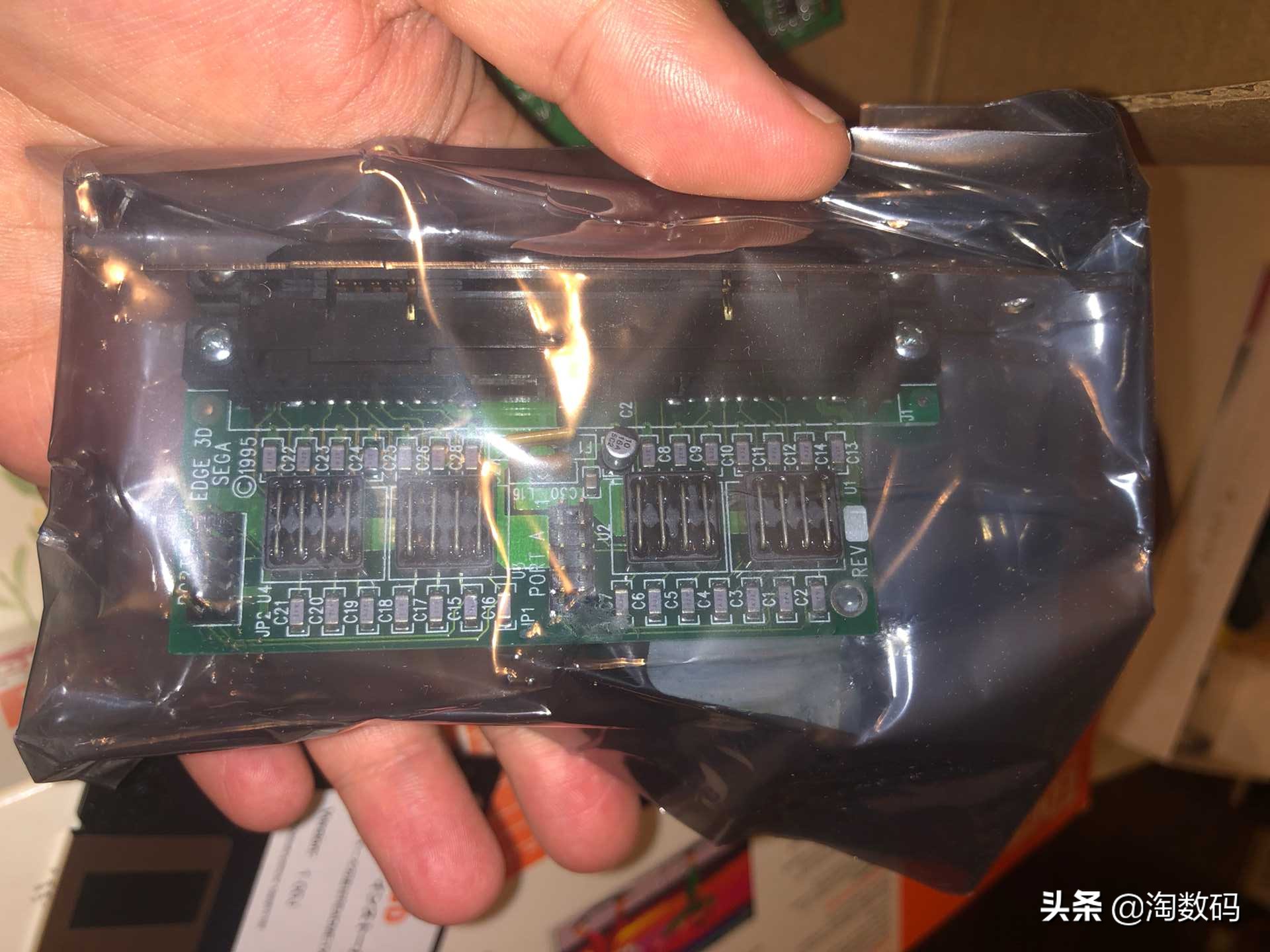 能认识这几张显卡的,都是至少20年数码PC经验的骨灰级大神