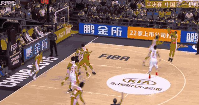 阐述篮球攻防技术分类,论述篮球快攻的训练方法