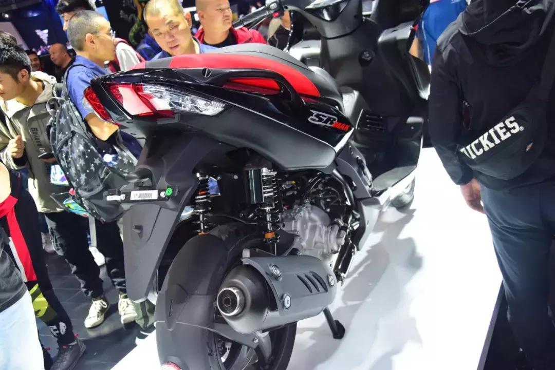 阿普利亚srmax250对比佛沙350,阿普利亚srmax250踏板使用感受