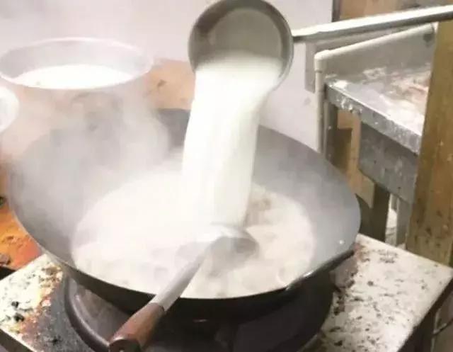 炖羊排骨怎么炖才好吃不膻,炖羊排除膻味的秘法