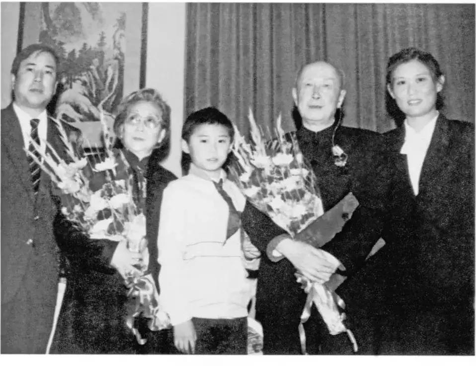 她是金庸表姐，徐志摩表妹，和一代男神的爱情堪称范本