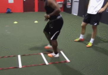 足球才是真正的必杀技,足球除了靠速度还靠什么