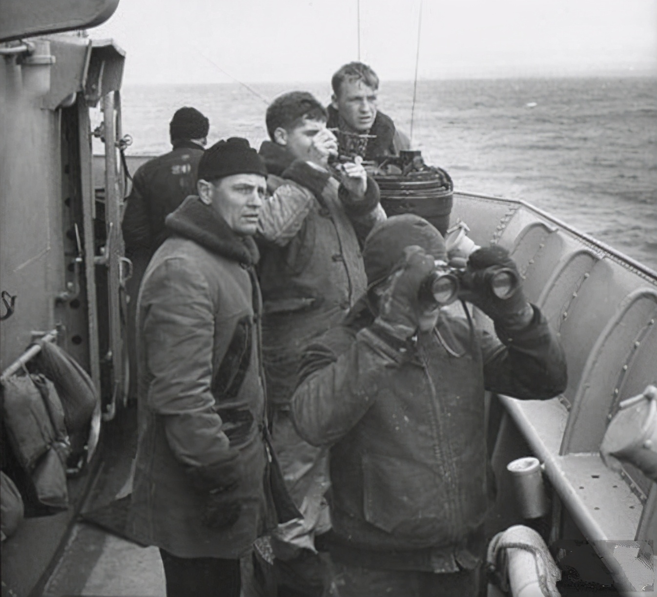 罗蒙复古机车皮衣,想玩机车入门款