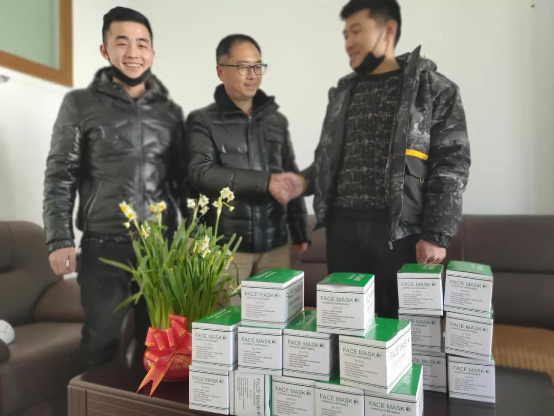 疫情暖心时刻,疫情防疫感动瞬间