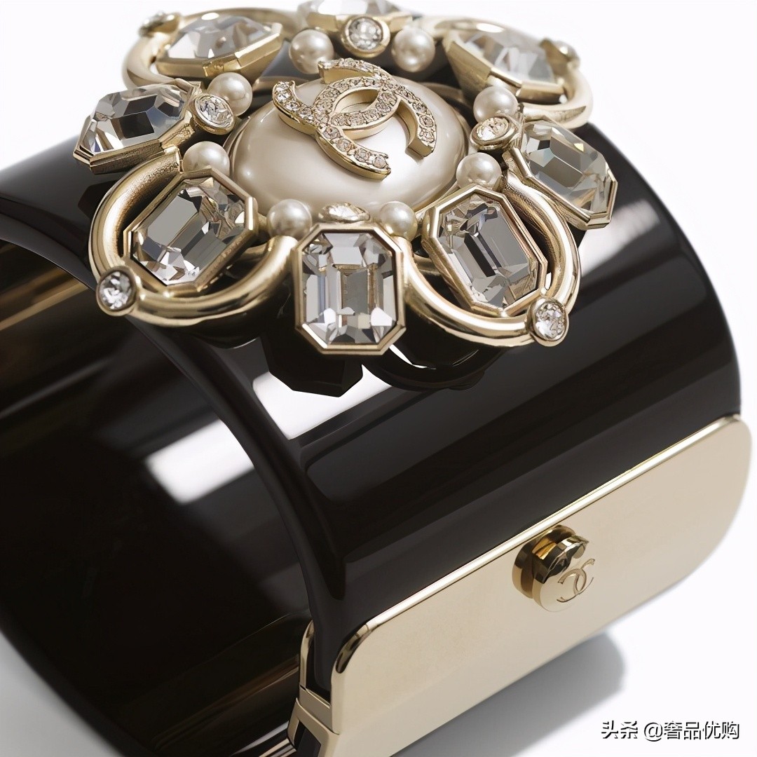 chanel首饰设计,chanel新款金色