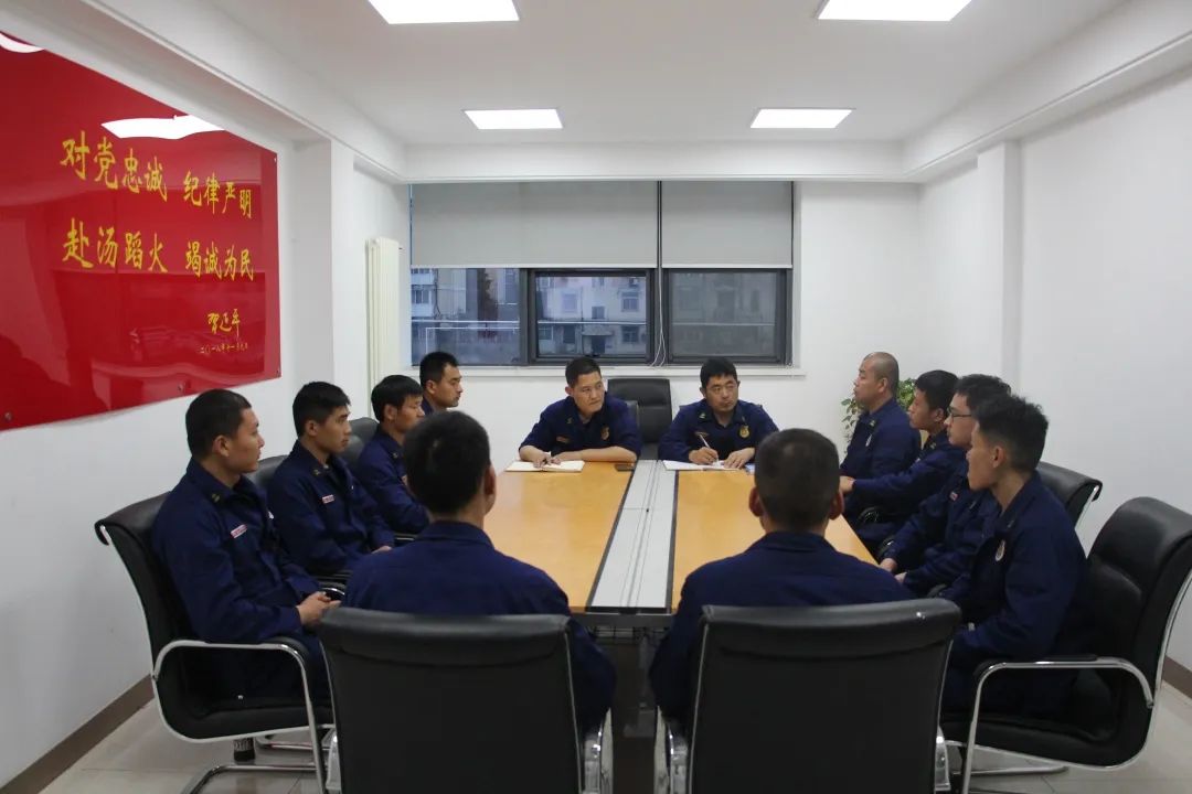 紧扣实战夯基础，苦练本领促提升--徐州市消防救援支队举高消防车驾驶员培训纪实