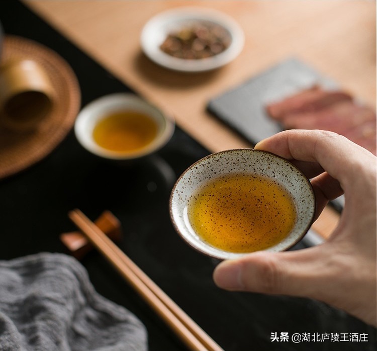 房县黄酒为什么取名庐陵王,房县黄酒庐陵王多少钱一瓶