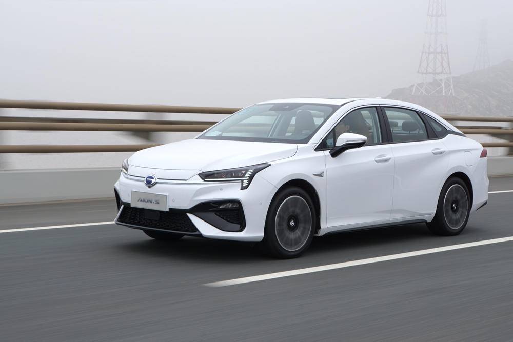 有面的新能源车,有新能源的电动汽车