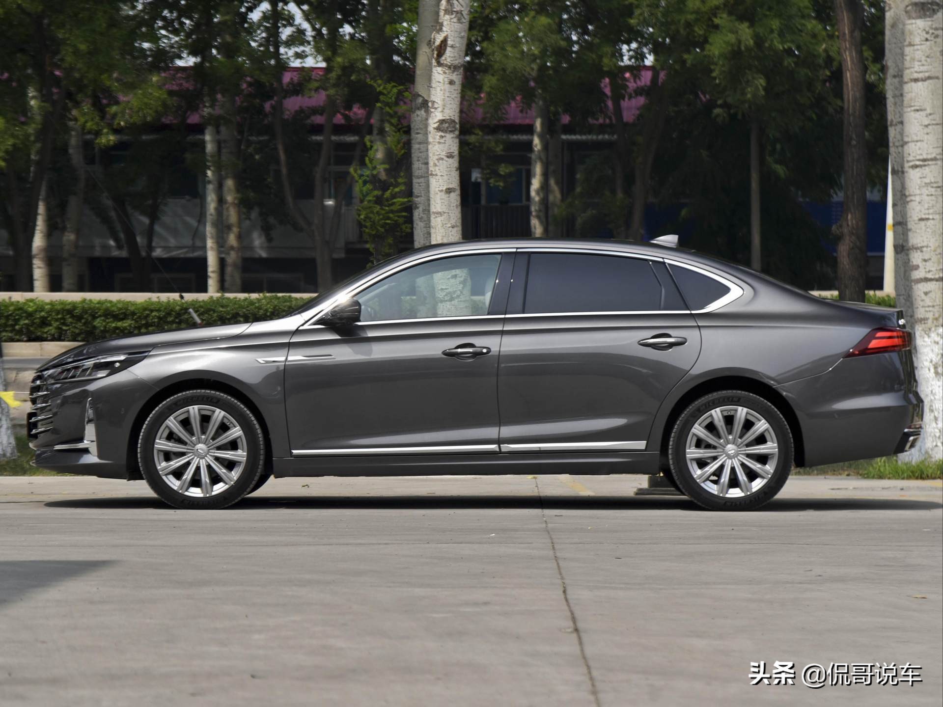 传祺ga82.0t真实油耗,传祺实惠款