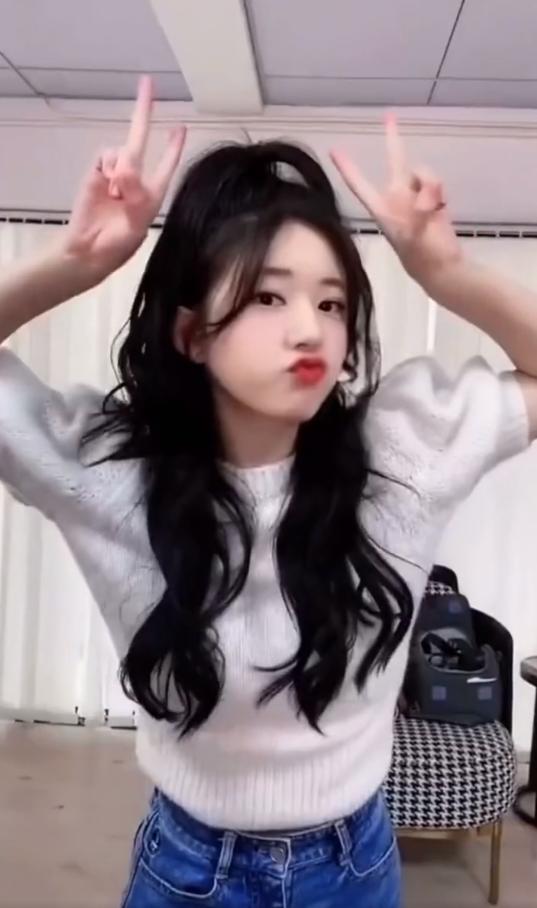 赵露思兔子同款发型,赵露思舞蹈发型同款