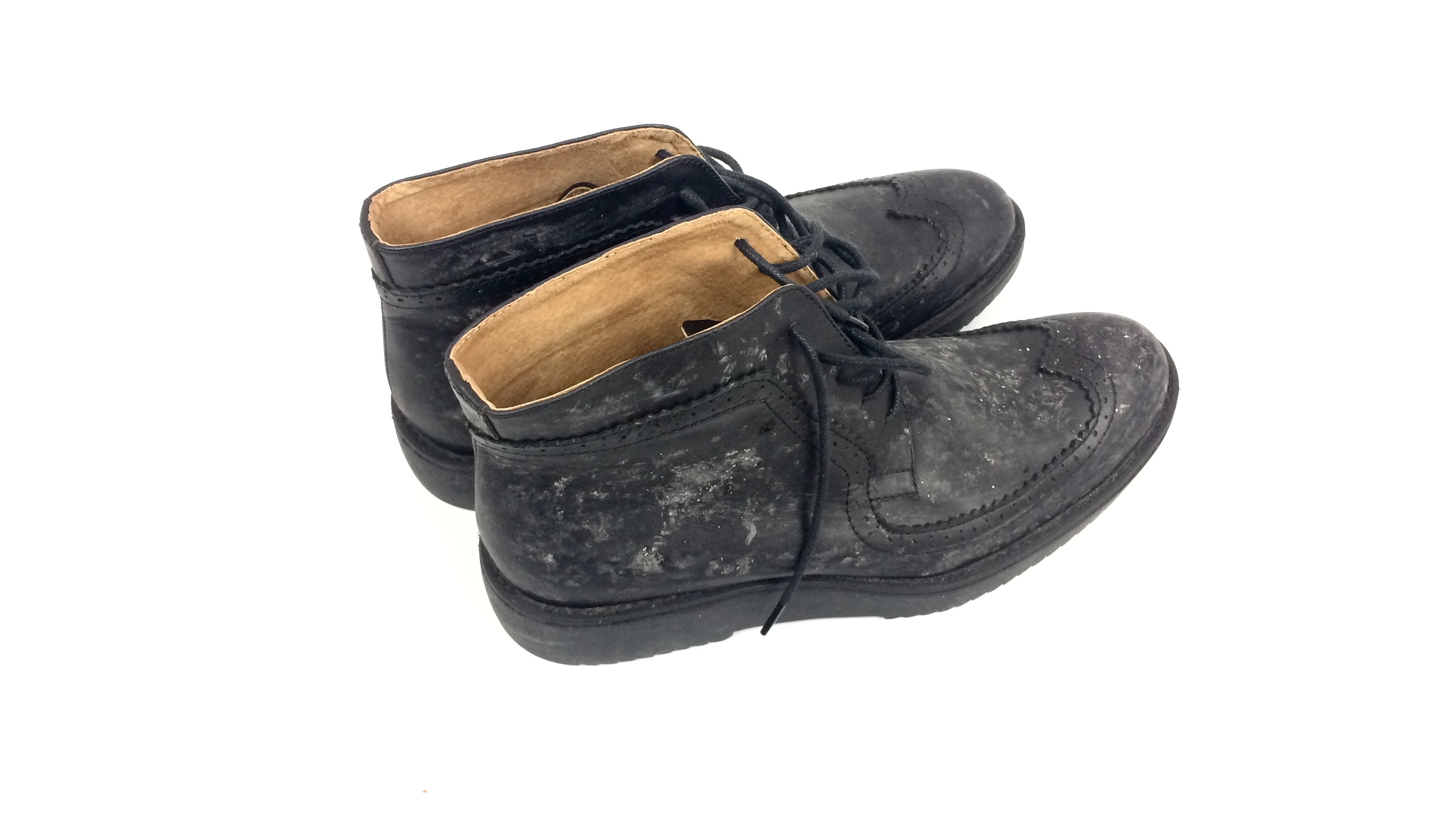 小白皮鞋霉了如何清洗,皮鞋长霉怎么清洗干净