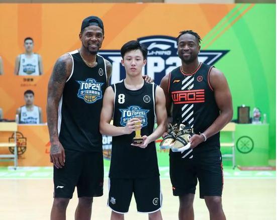 朱芳雨现实照片,朱芳雨以前的照片