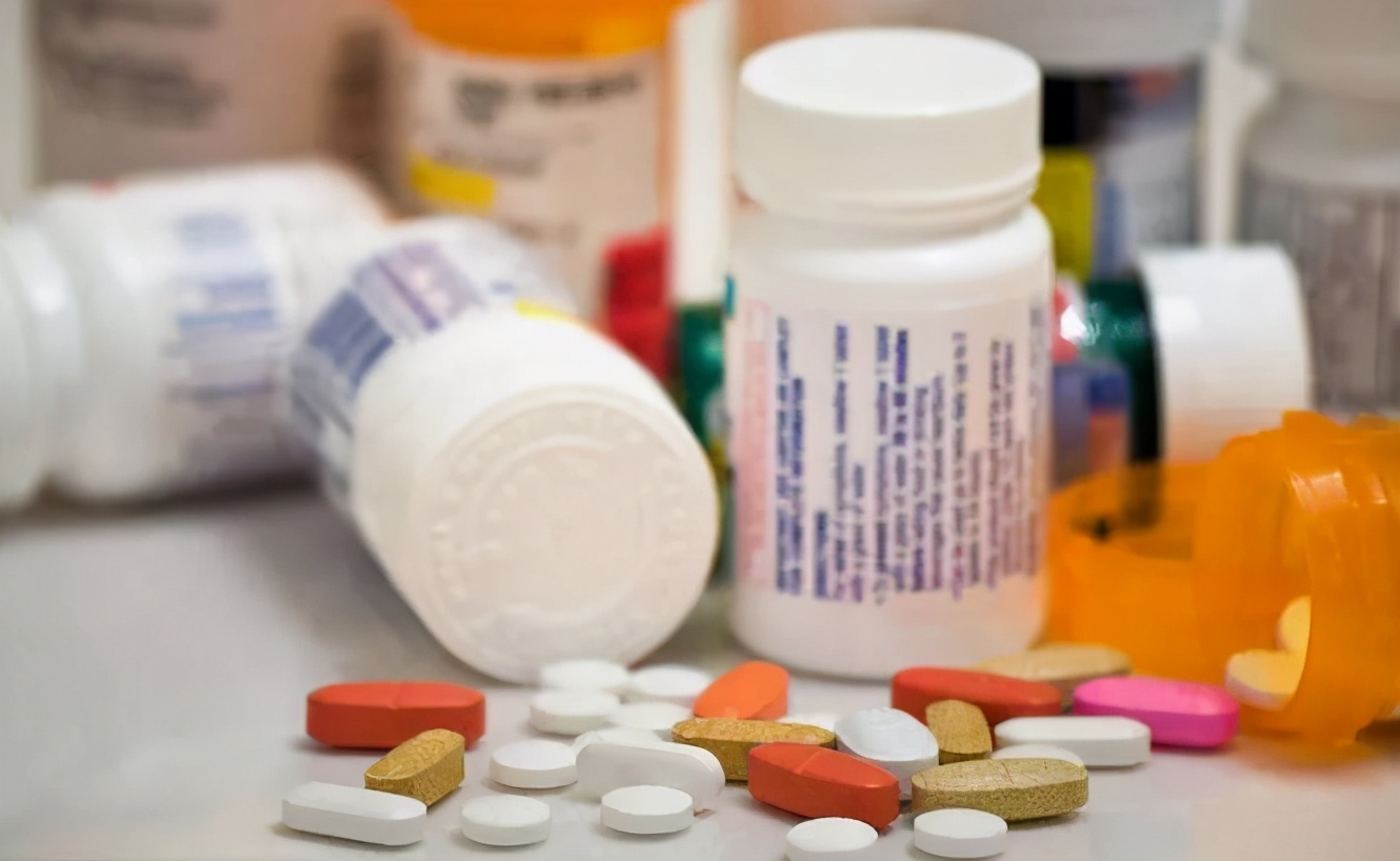 精神分裂病人不承认有病,精神分裂症病人拒绝看病怎么办