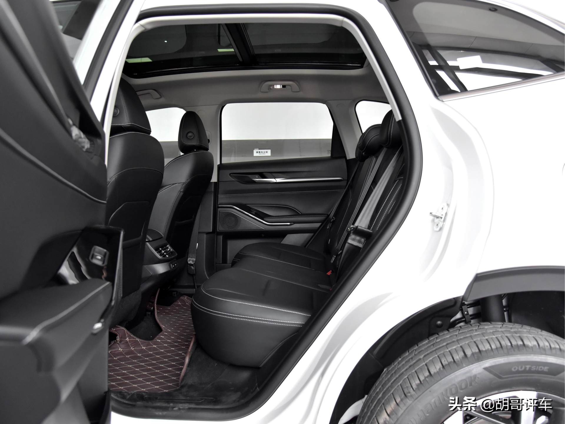 底盘优秀的suv20万,底盘升高的国产神车