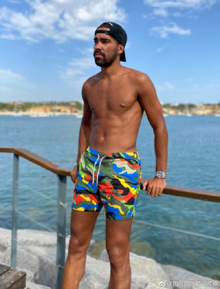 德尔加多照片,德尔加多表演视频