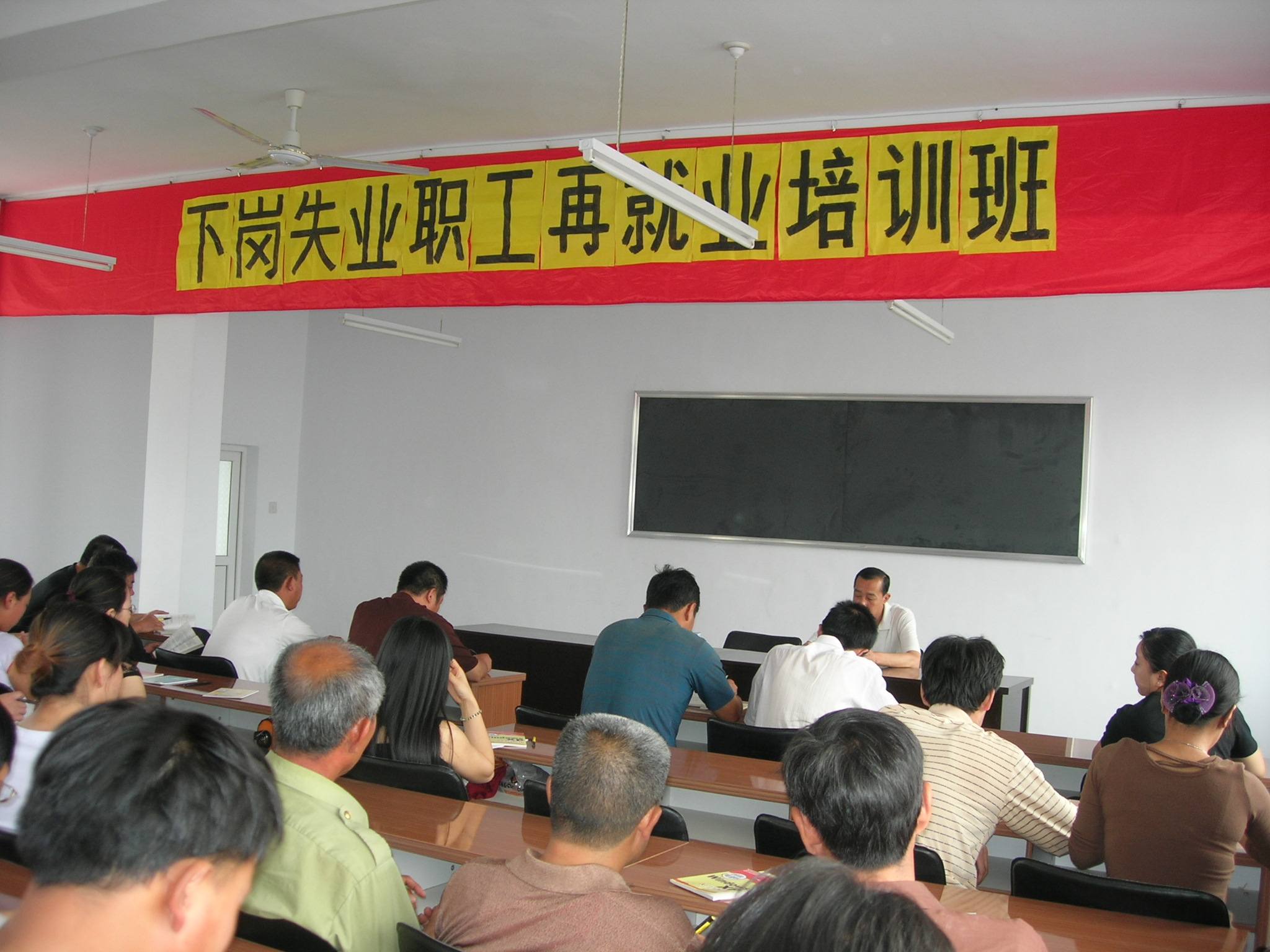 为什么欧洲没有顶级的手机,在欧洲市场上比较常见的中国手机