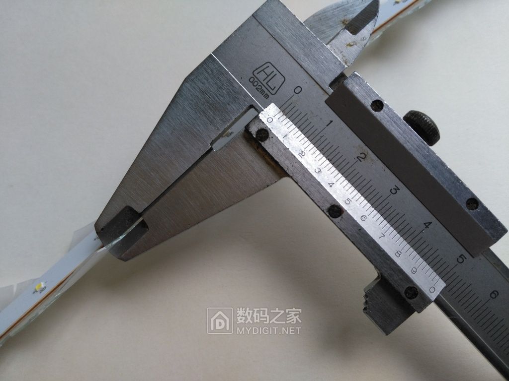 飞利浦一体日光灯拆解,飞利浦飞凡灯管维修