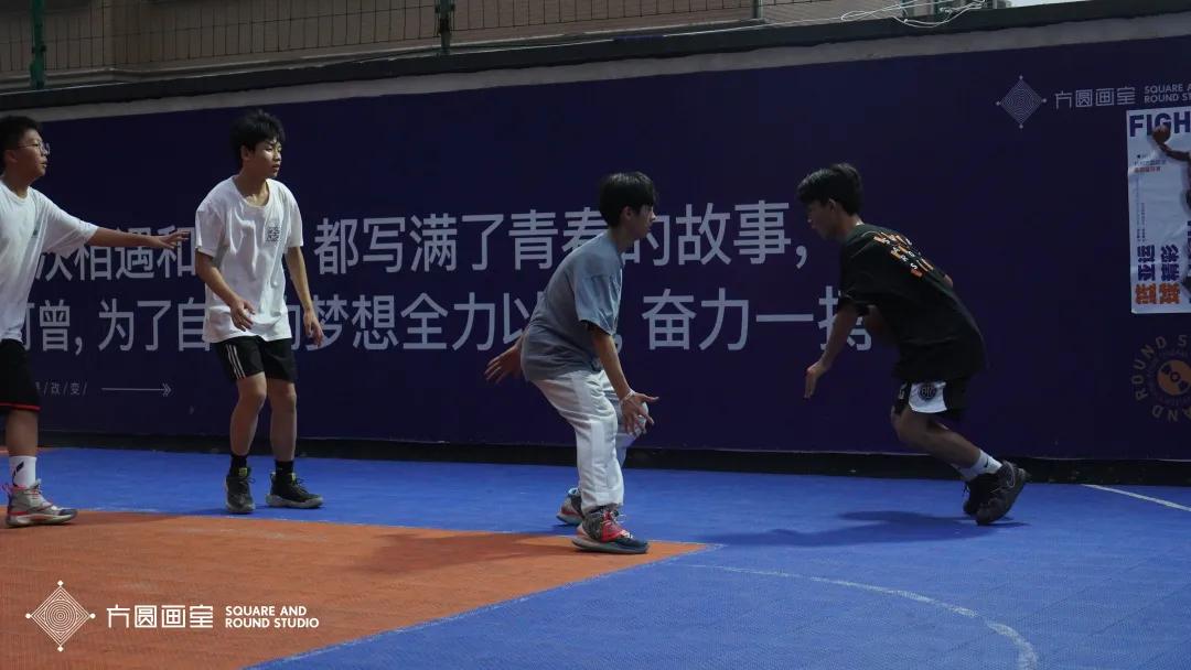 那些篮球场热血沸腾的瞬间,你们在球场上拼搏的样子