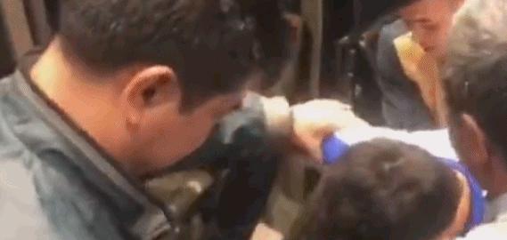 韦世豪给孙兴慜送花篮,韦世豪送花篮完整视频