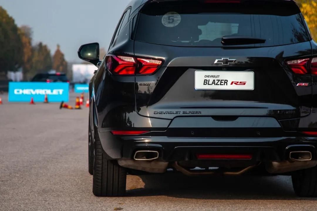 雪佛兰开拓者是中型还是中大型,7座雪佛兰开拓者rs多少钱