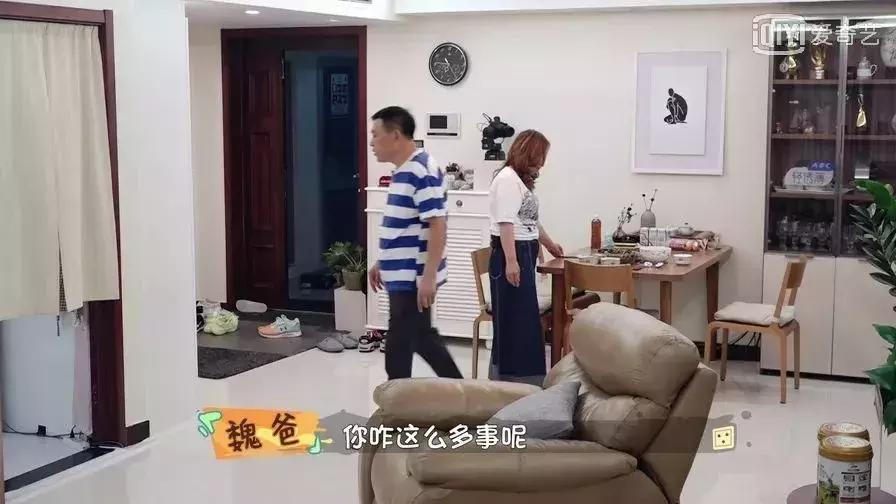 看完笑岔气，今年夏天国产最佳